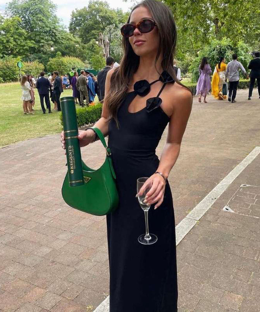 Chic Halter Dress With Sloping Shoulders in Elegant Black