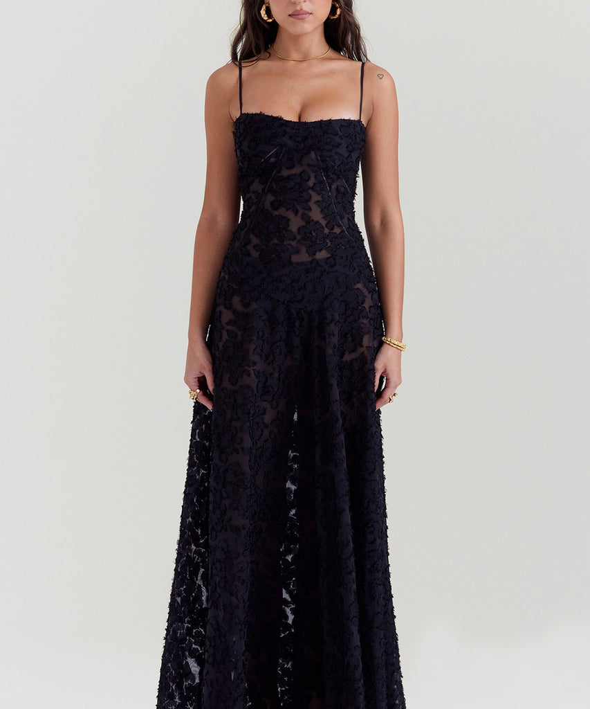 Chic Sexy Sleeveless Halter Dress with Open Back Design