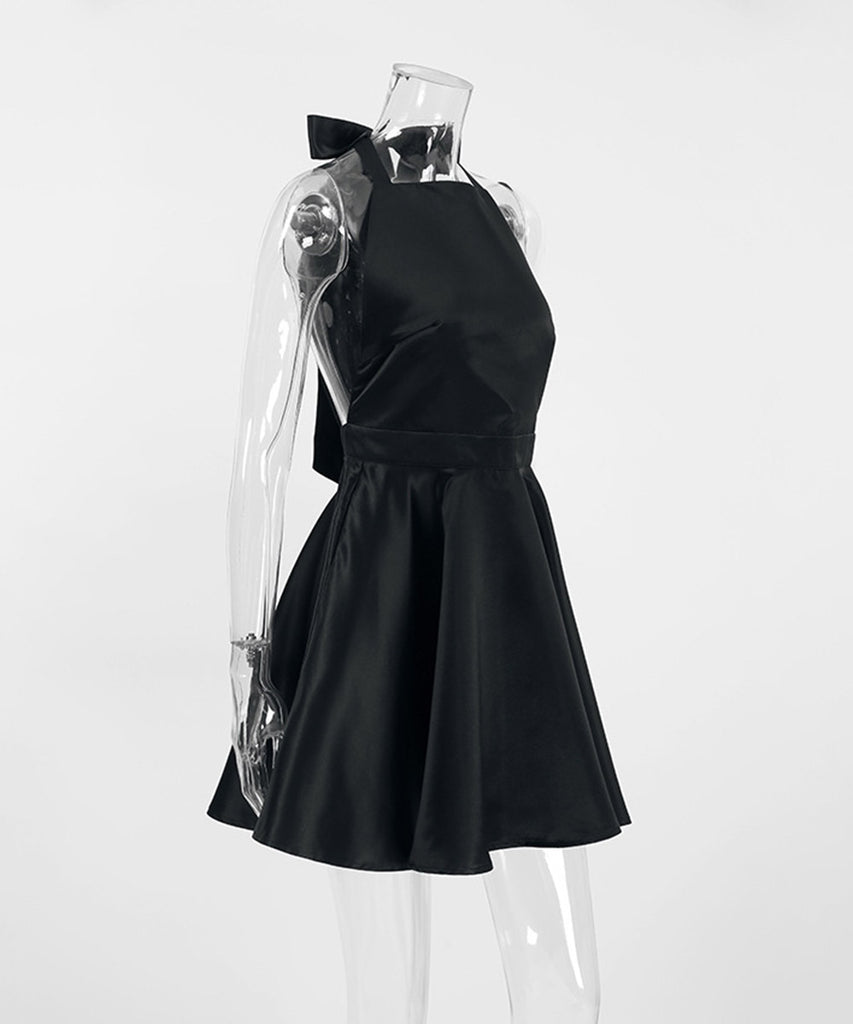 Sexy Halter Black High-Waisted Dress for Stunning Elegance