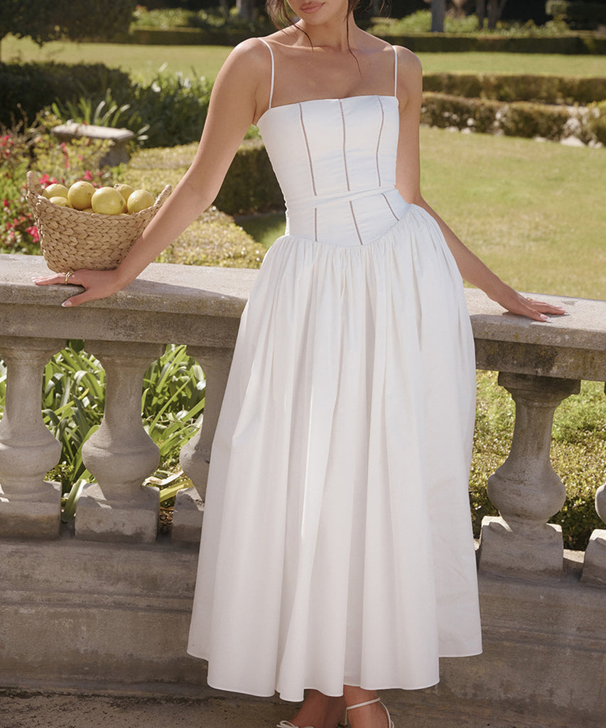 Chic Floral Halter Dress for Effortless Summer Elegance