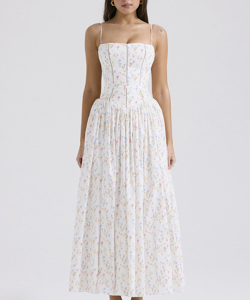 Chic Floral Halter Dress for Effortless Summer Style