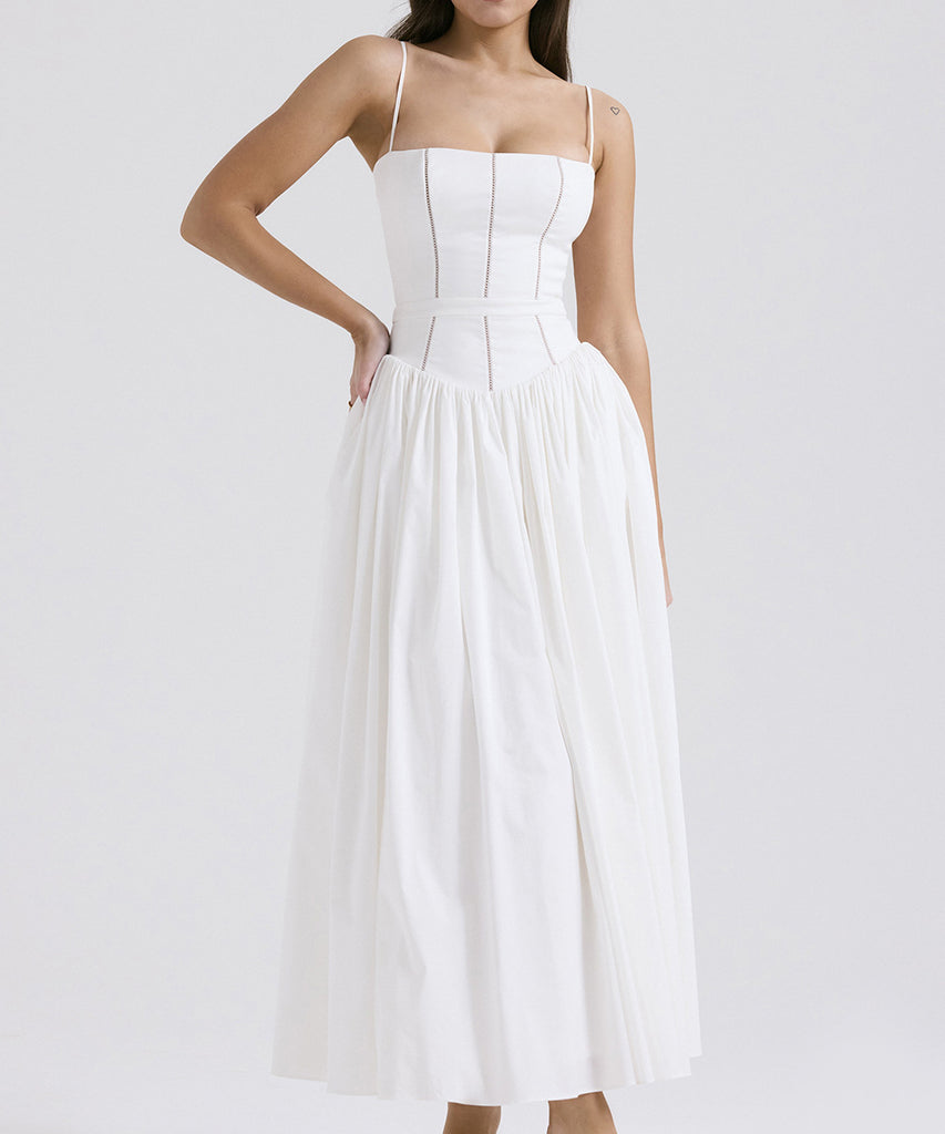 Chic Floral Halter Dress for Effortless Summer Elegance