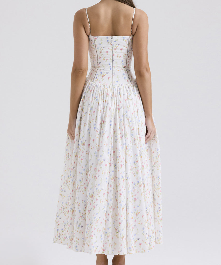 Chic Floral Halter Dress for Effortless Summer Style