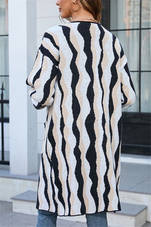 Chic Patchwork Knit Cardigan with Pockets