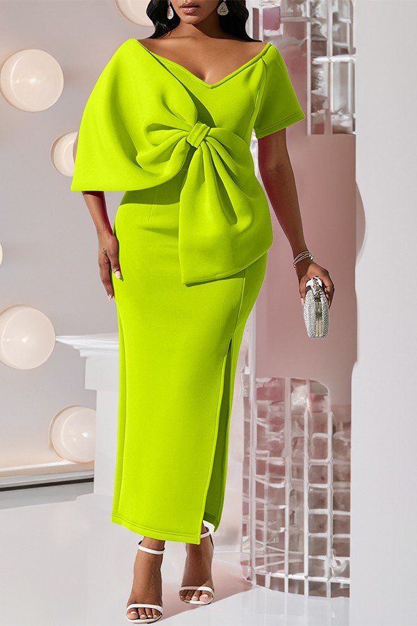 Elegant Bow Accent Hip-Wrap Dress with Split Design