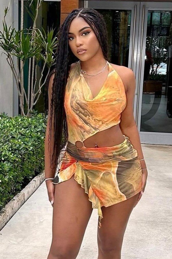 Chic Cutout Halter Lace Mini Dress with Bold Print