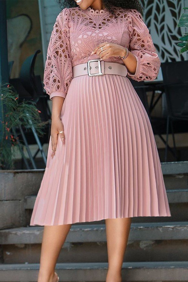 Elegant Plus-Size Floral Lace Hollow Pleated Dress for Special Occasions