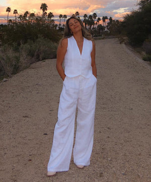 Chic Women's Sleeveless Vest and Long Pants Two-Piece Set