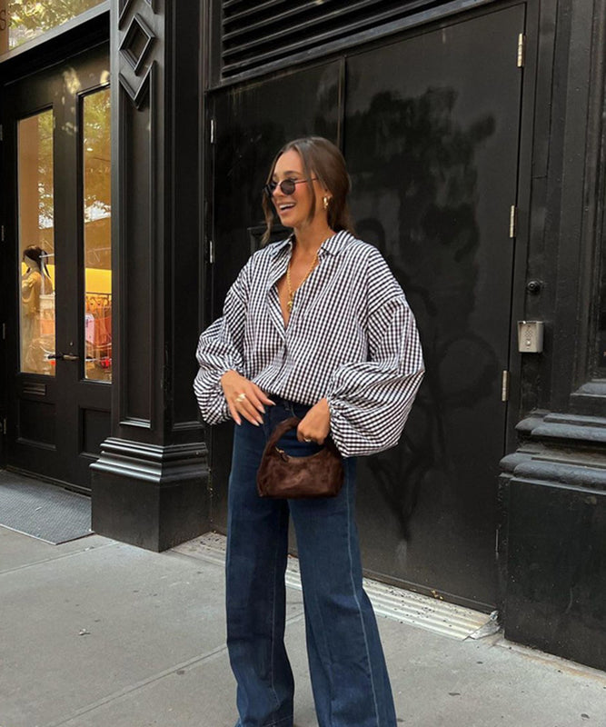 Stylish Long-Sleeved Plaid Shirt in Classic Black Color