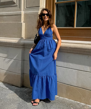 Stylish V-Neck Halter Dress with Open Back in Blue Hue