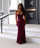 Slim-Fit Strapless V-Neck Dress With Elegant Slit Opening