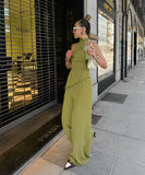 Backless Green Casual Outfit with Neck-Revealing Design
