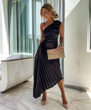 Fashion Sexy Oblique Shoulder Pleated Hollow Gown in Chic Colors