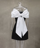 One-Shoulder Fitted Waist Bow Dress Elegant Evening Wear Chic Silhouette Dramatic Bow Detail