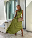 Fashion Sexy Oblique Shoulder Pleated Hollow Gown in Chic Colors