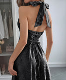 Elegant Halter Neck Evening Dress with Cinched Waist Long Skirt