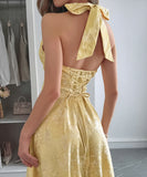 Elegant Halter Neck Evening Dress with Cinched Waist Long Skirt