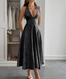 Elegant Halter Neck Evening Dress with Cinched Waist Long Skirt
