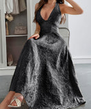 Elegant Halter Neck Evening Dress with Cinched Waist Long Skirt