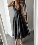 Elegant Halter Neck Evening Dress with Cinched Waist Long Skirt