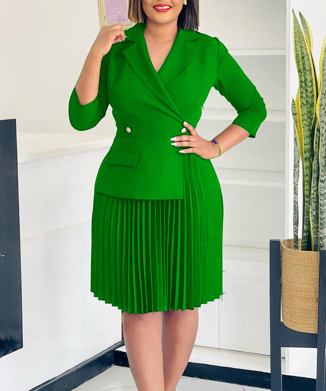 Seductive All Black Pleated Dress With Tailored Collar