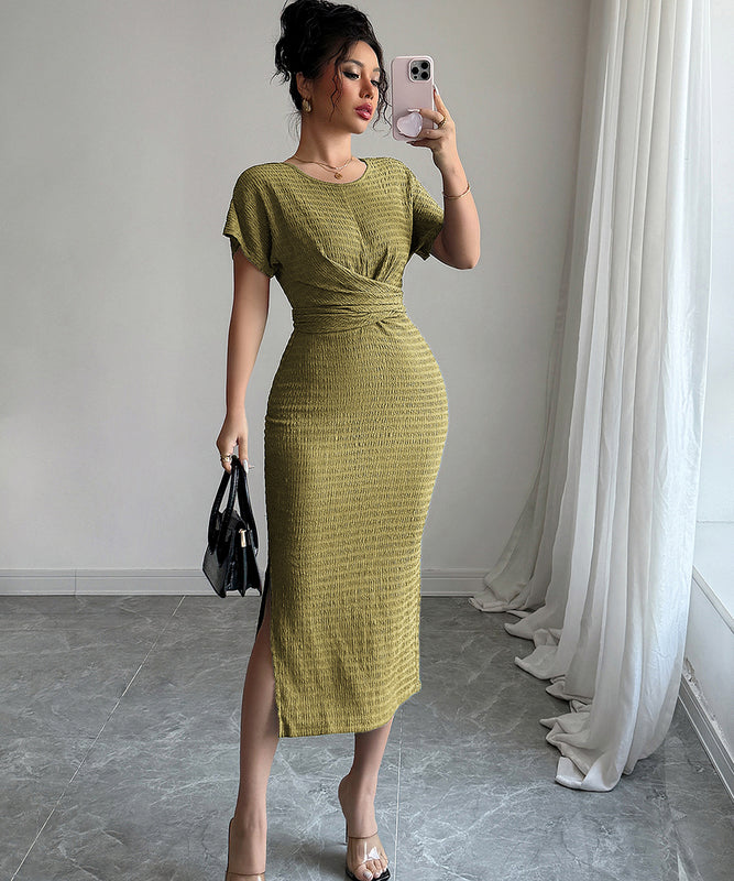 Elegant Long Dress with Corseted Waist for Figure Shaping