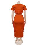 A Two-Piece Set of Solid-Color Fringed Round-Neck Short-Sleeve Long Dress