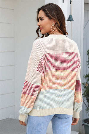 Two-Tone Contrast Knit Crew Neck Top for Effortless Style