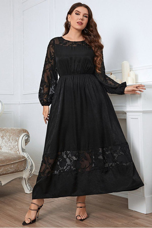 Chic Black Lace Plus-Size Dress