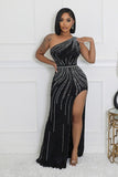 Chic Two-Tone Sleeveless Slant Shoulder Split Hem Stretch Dress with Sparkling Hot Drill Accents