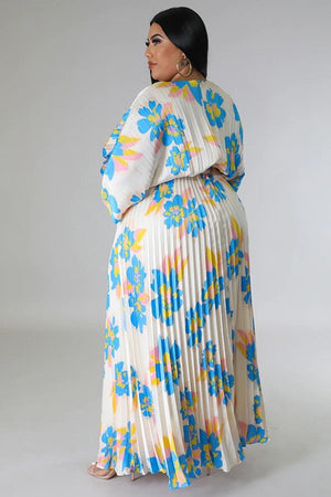 Elegant Flowing Pleated Maxi Dress