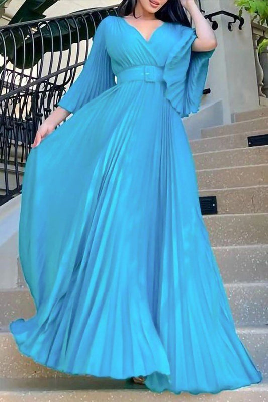 Chic V-Neck Pleated Swing Dress