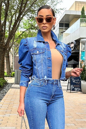 Chic Short Coat with Classic Lapels