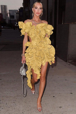 Elegant Sleeveless Pleated Halter Dress