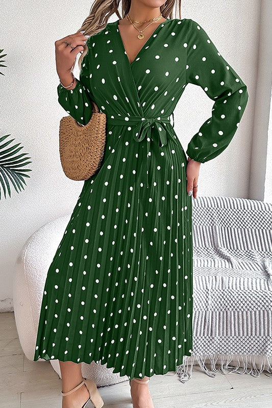 Chic Crossed V-Neck Pleated Dress with Contrasting Polka Dots