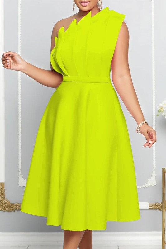 Alluring High-Waisted Stereopleated Dress with Diagonal Neckline