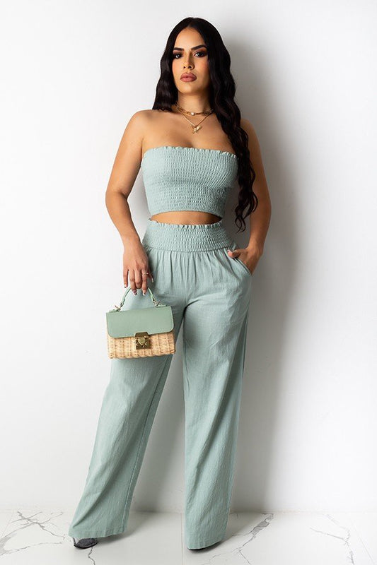STRAPLESS PLEATED TWO-PIECE PANTSUIT WITH SEXY SILHOUETTE