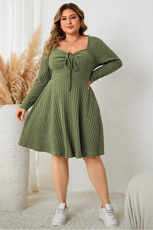 Chic Plus Size Solid Color Square Collar Dress