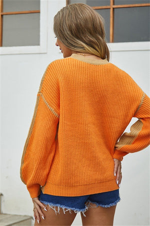 Chic Loose-Fit Two-Tone Knit Crew Neck Top