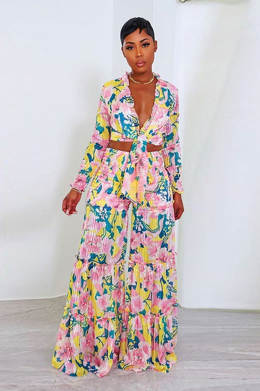 Chic Plus-Size Pleated Lace Wide-Leg Suit with Vibrant Print