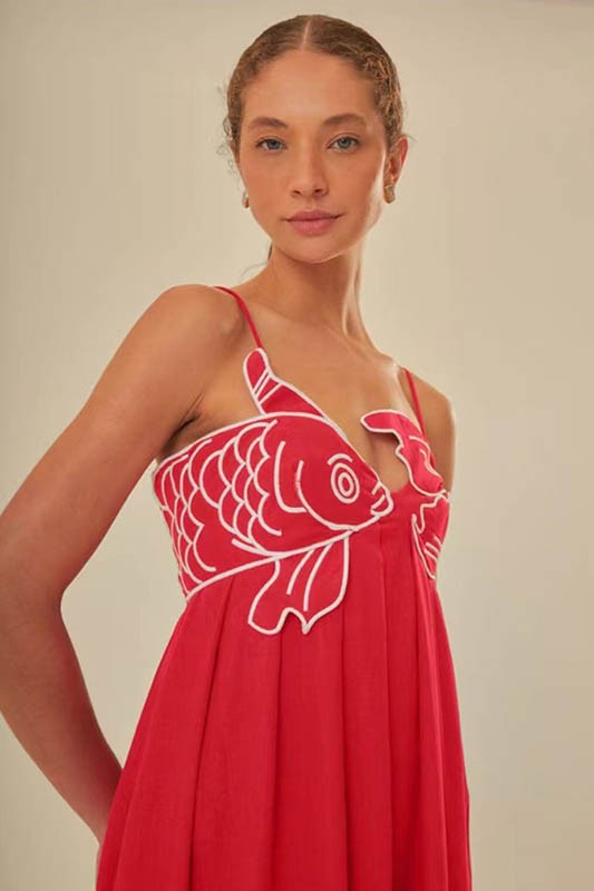 Elegant Three-Dimensional Embroidered Pleated Halter Dress