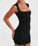 Elegant Figure-Hugging Dress with Flared Skirt in Colors