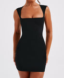 Elegant Figure-Hugging Dress with Flared Skirt in Colors