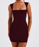 Elegant Figure-Hugging Dress with Flared Skirt in Colors