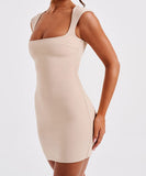 Elegant Figure-Hugging Dress with Flared Skirt in Colors