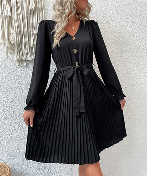 Chic Black V-Neck Dress with Short Sleeves