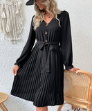 Chic Black V-Neck Dress with Short Sleeves